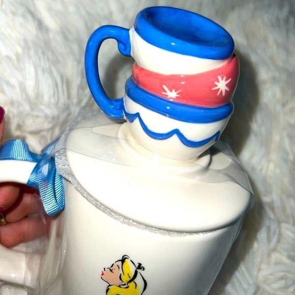 New Rae Dunn MAD TEA PARTY  ALICE in Wonderland Mug with Topper - Picture 3 of 4
